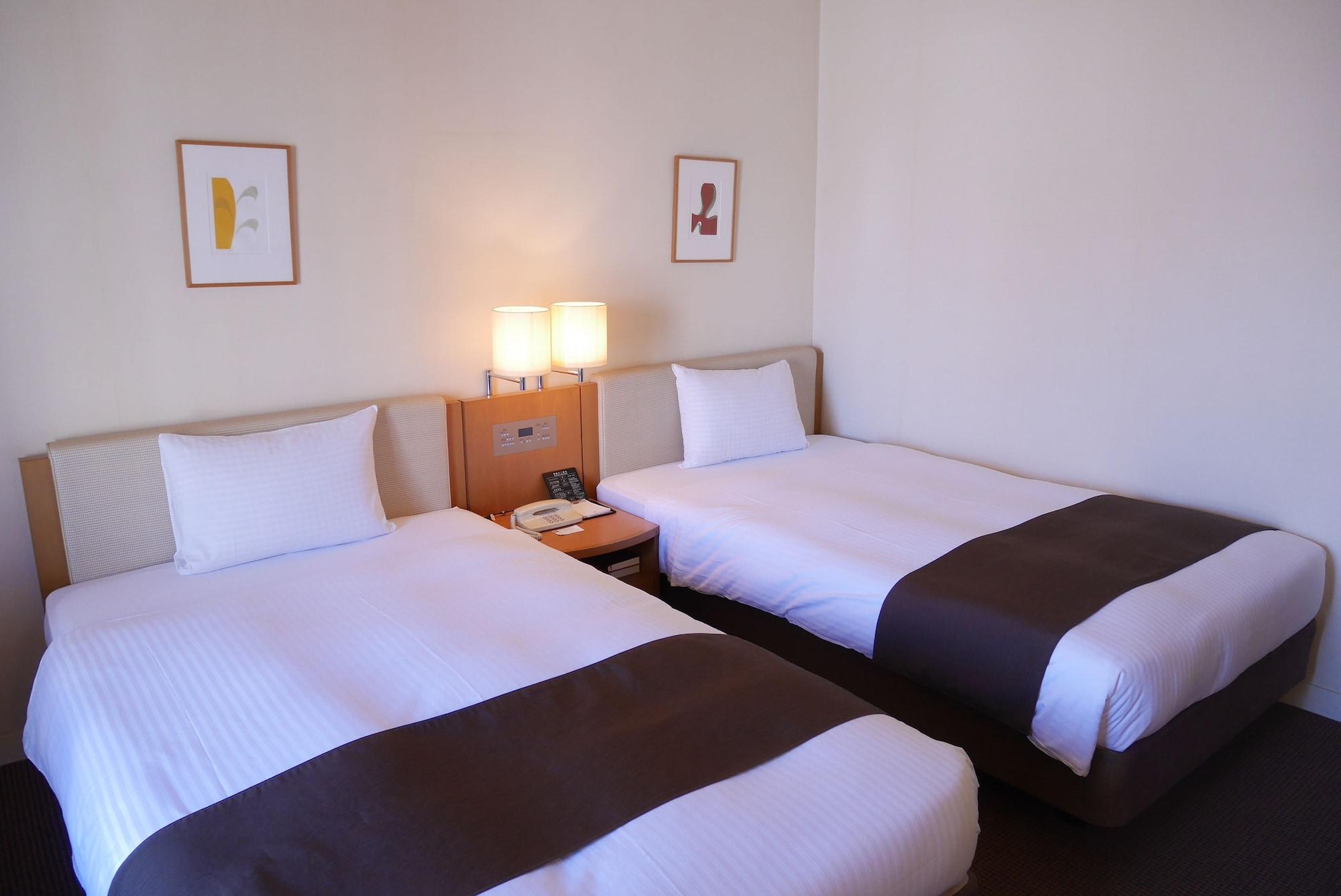 Rembrandt Hotel Atsugi Bagian luar foto