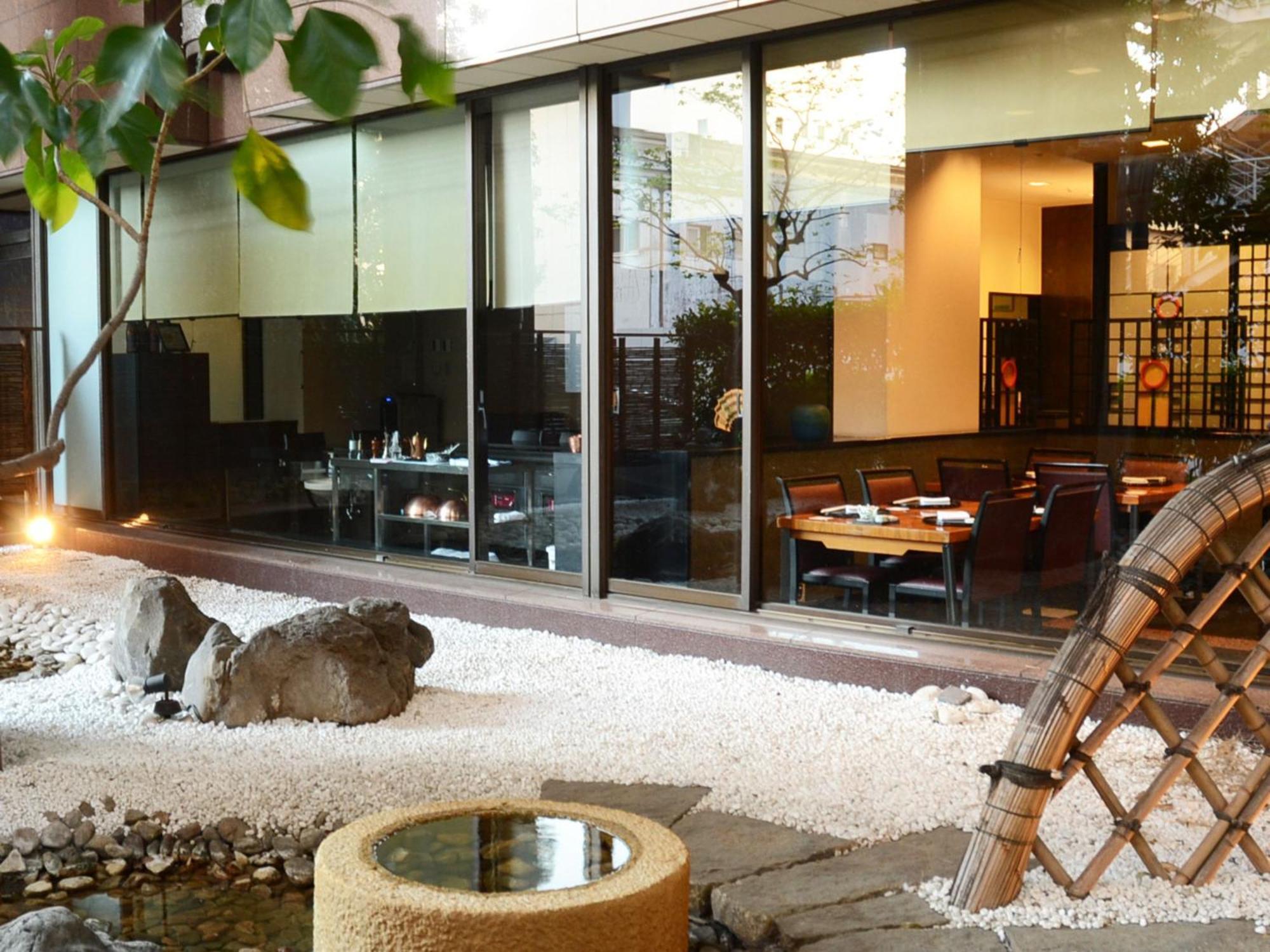Rembrandt Hotel Atsugi Bagian luar foto